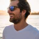 Handsome, tall and tanned guy wants to meet shy woman in Cambridge